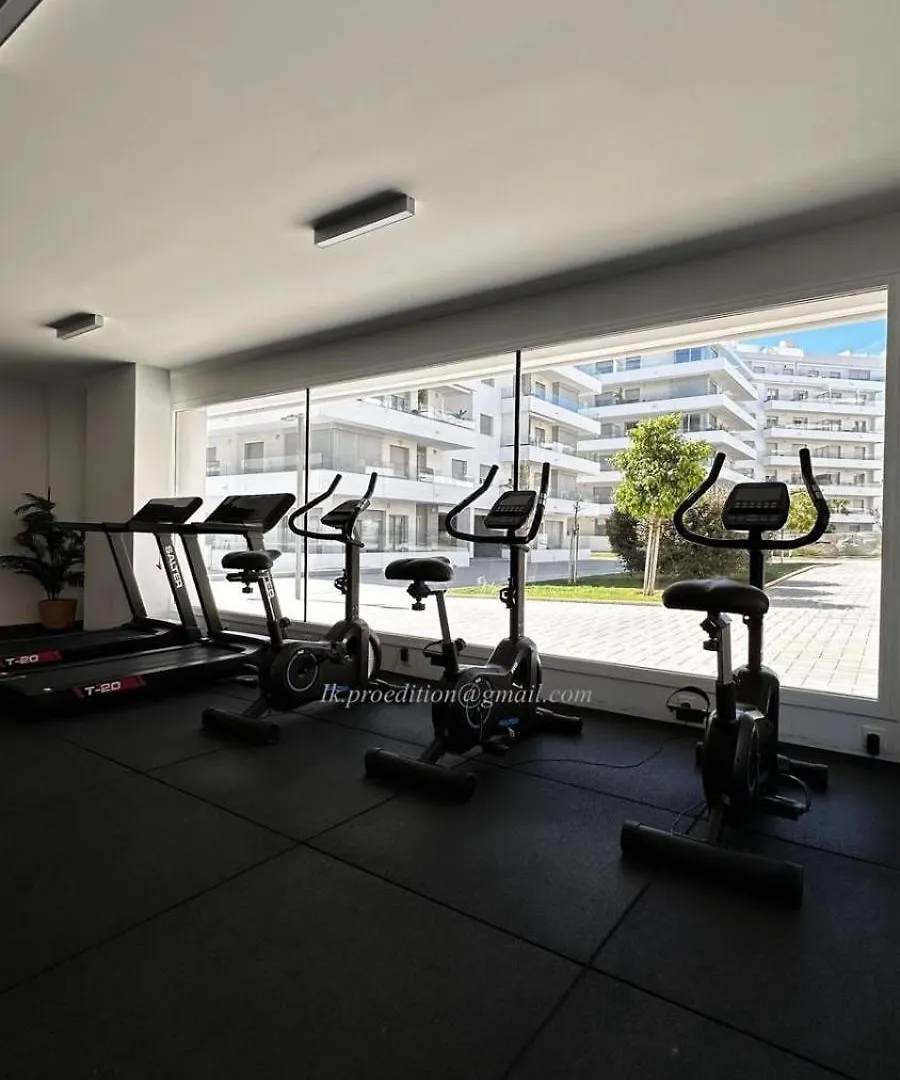 Apartment Spacious And Bright Only In August - Apartamento Espacioso Y Luminoso Disponible Solo En Agosto 마르베야 0*,  스페인