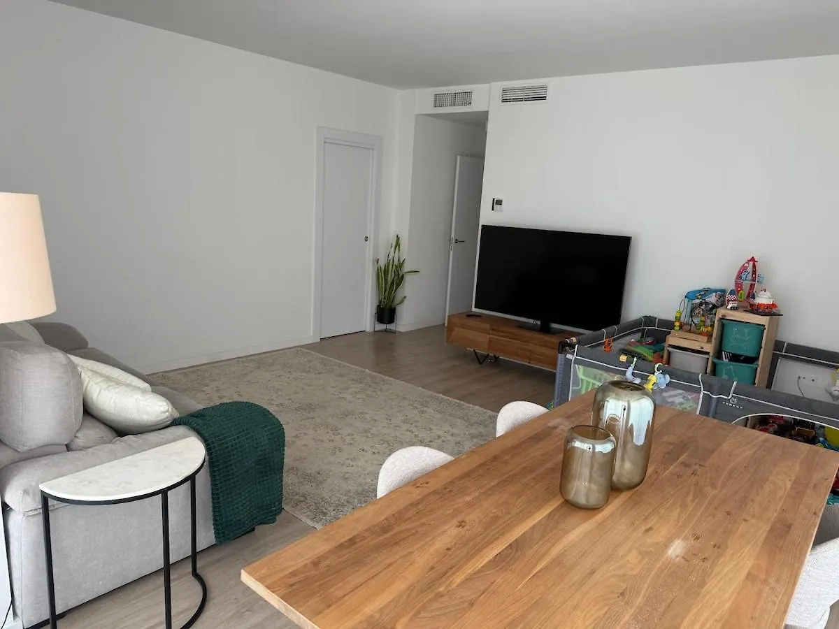 Apartment Spacious And Bright Only In August - Apartamento Espacioso Y Luminoso Disponible Solo En Agosto Marbella İspanya